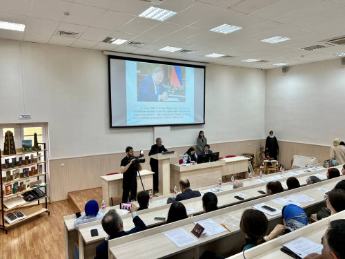 17 мая на Историческом факультете Ингушского государственного университета состоялась научно-практическая конференция с международным участием, посвященная празднованию Дня ингушских башен