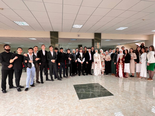 Фольклорно-этнографический праздник «Сесарий ц1ай» прошёл в Ингушском государственном университете.
