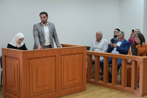 ВСЕМ  ВСТАТЬ - СУД ИДЕТ! 