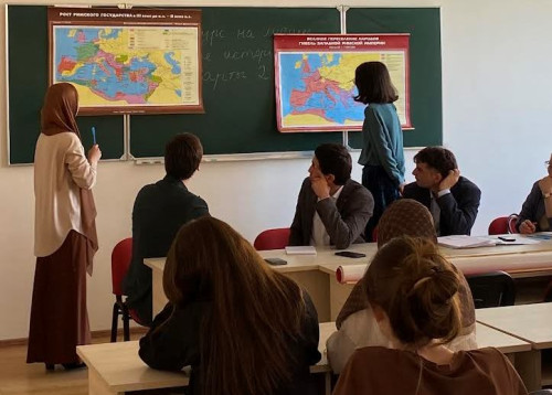 Студенты истфака ИнгГУ состязались на знание исторических карт